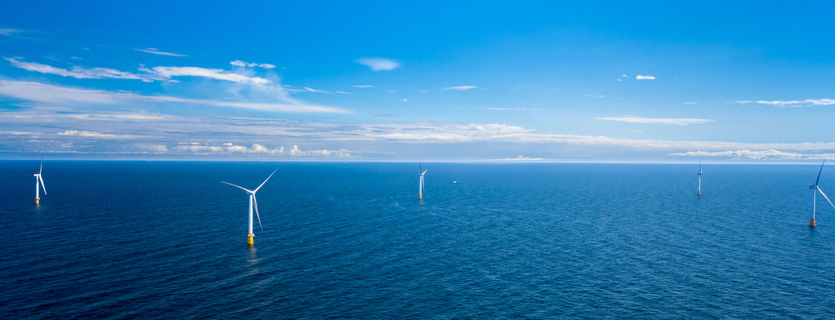 苏格兰Hywind公司在巴肯深海的海上浮动风力涡轮机